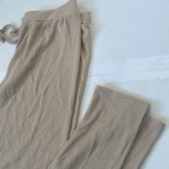 PrettyLittleThing Ribbed Tan Legging Pants with Elastic Waistband Size 6 - Picture 17 of 17